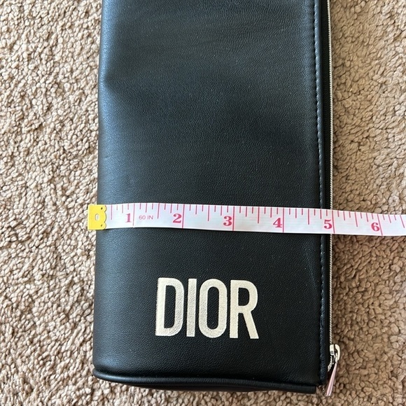 Dior Beauty Black Faux Leather Makeup Brush Case - Picture 8 of 8